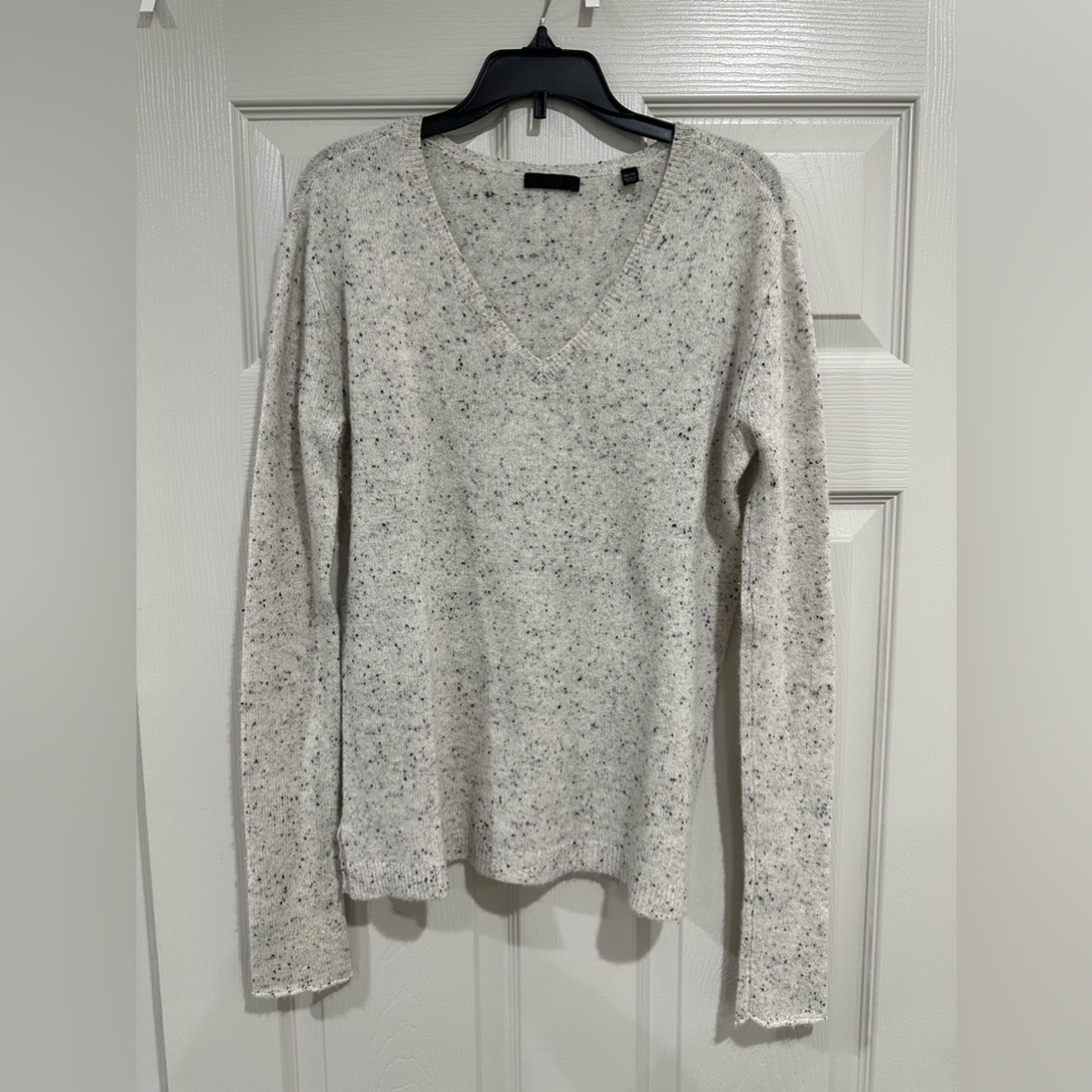 Women’s Anthony Thomas Melillo (atm) v neck sweater